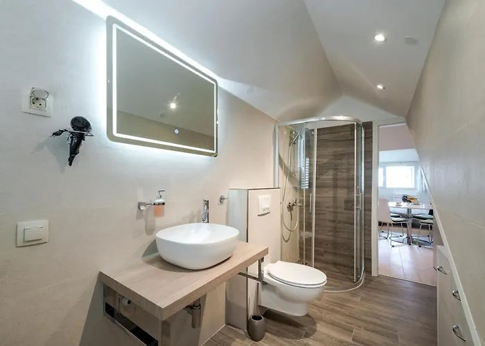 Monta * דוברובניק